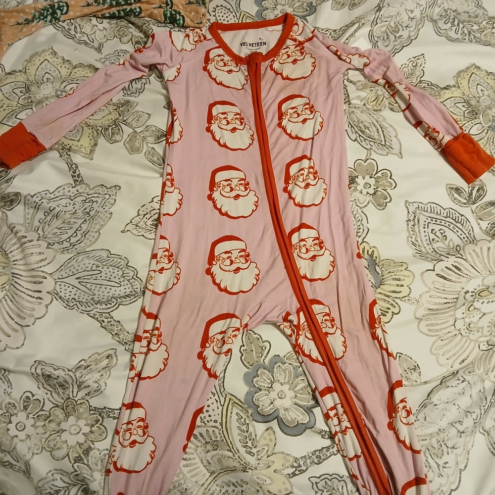 Velvet Kids Pajamas with Santa Design in Pink and Red